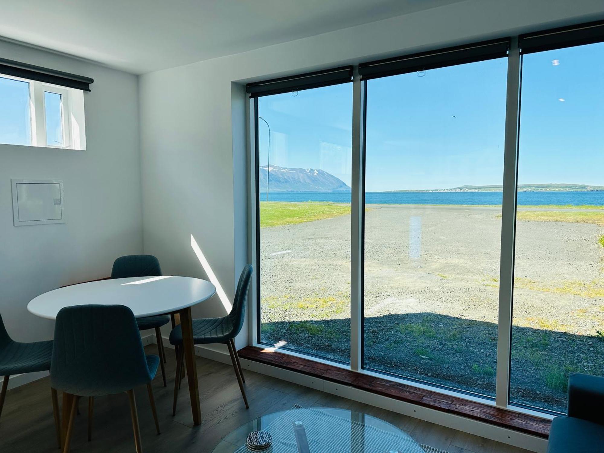 Waterfront Fjord House Hotel Arskogssandur ภายนอก รูปภาพ
