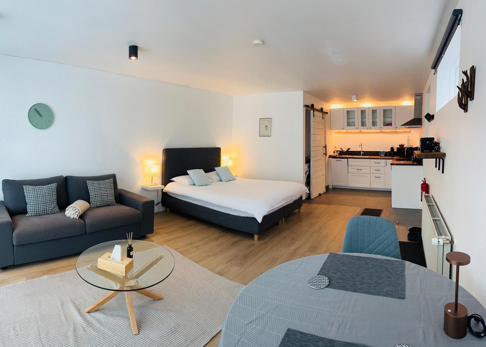 Waterfront Fjord House Hotel Arskogssandur ภายนอก รูปภาพ