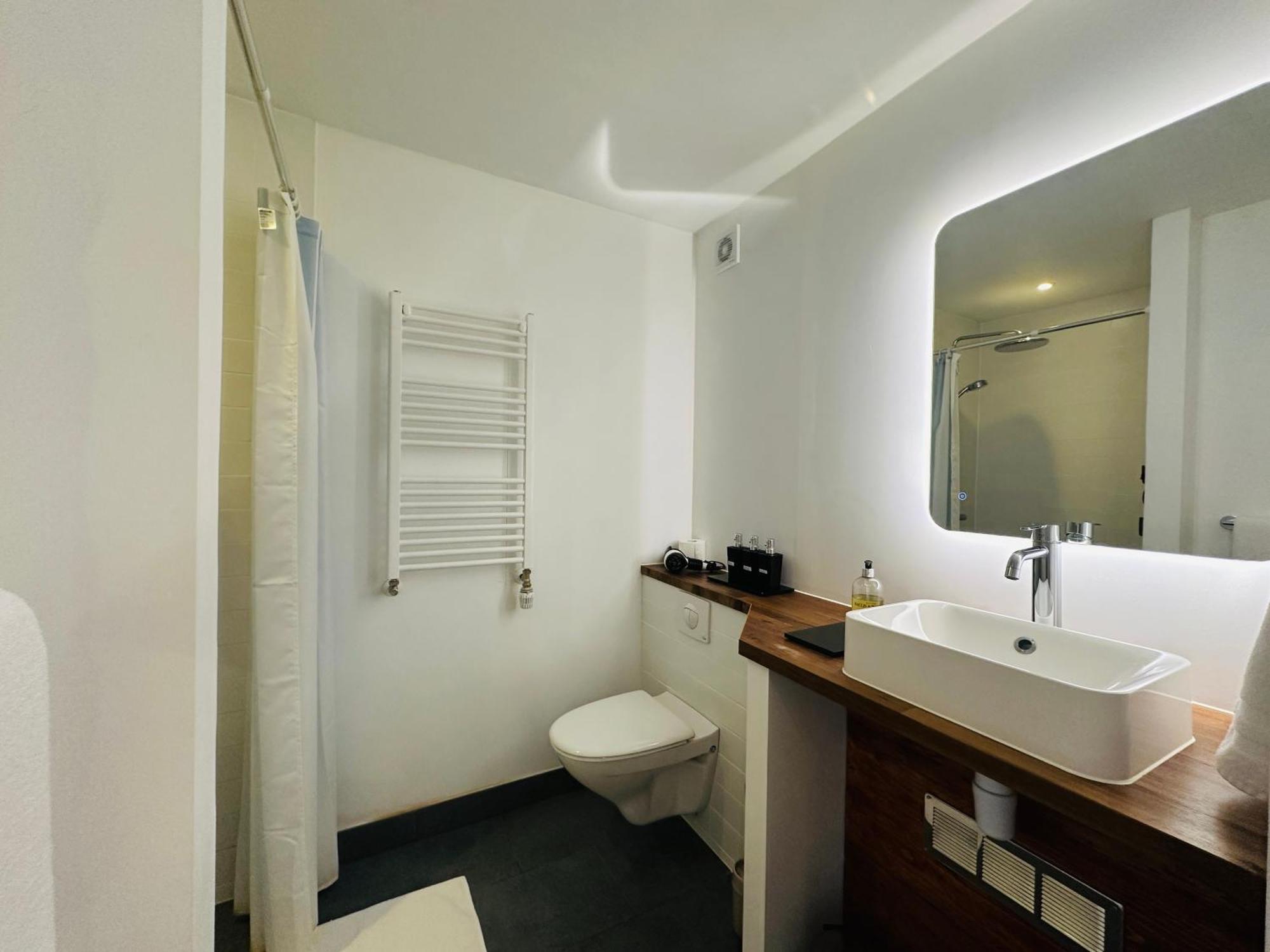 Waterfront Fjord House Hotel Arskogssandur ห้อง รูปภาพ