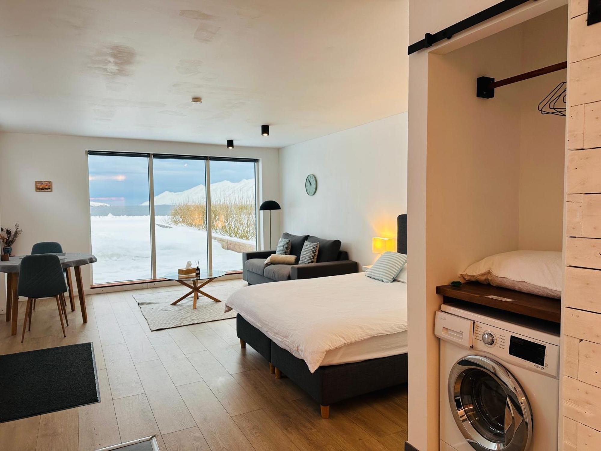Waterfront Fjord House Hotel Arskogssandur ภายนอก รูปภาพ