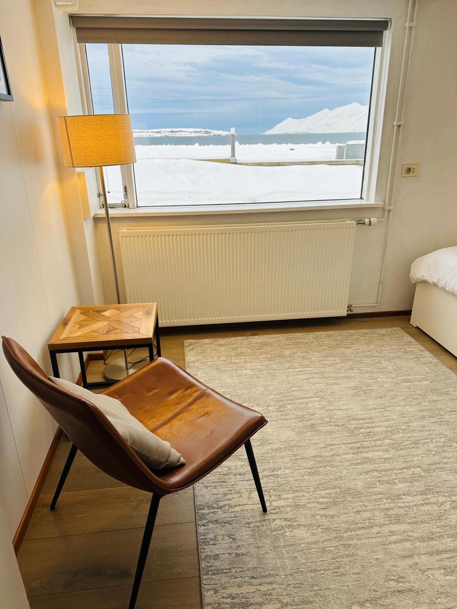 Waterfront Fjord House Hotel Arskogssandur ห้อง รูปภาพ